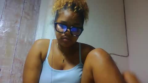 Snapshot of natachazz chatting on 03/30/26, 08:32 natachazz online show from 03/30/26, 08:32