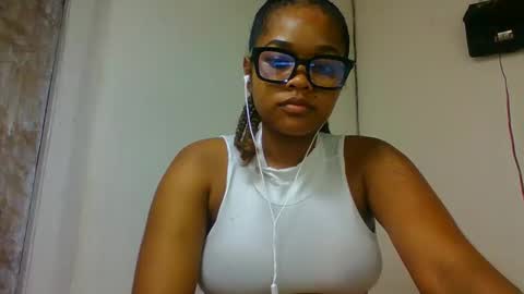 Snapshot of natachazz chatting on 04/03/26, 10:52 natachazz online show from 04/03/26, 10:52