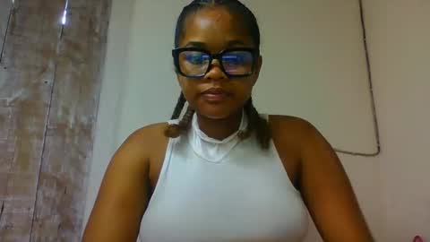 Snapshot of natachazz chatting on 04/04/26, 11:35 natachazz online show from 04/04/26, 11:35