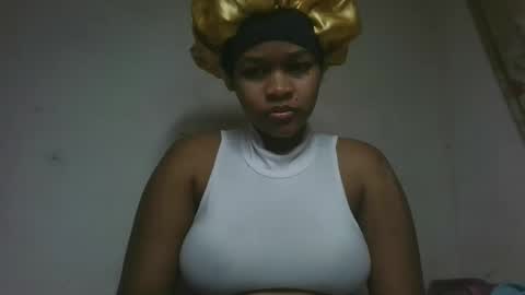 Snapshot of natachazz chatting on 04/17/26, 12:19 natachazz online show from 04/17/26, 12:19