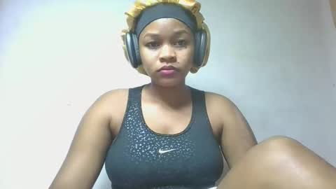 Snapshot of natachazz chatting on 04/18/26, 04:11 natachazz online show from 04/18/26, 04:11