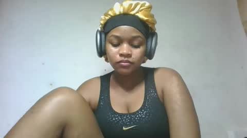 Snapshot of natachazz chatting on 04/18/26, 07:29 natachazz online show from 04/18/26, 07:29