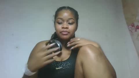 Snapshot of natachazz chatting on 04/19/26, 06:21 natachazz online show from 04/19/26, 06:21