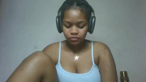 Snapshot of natachazz chatting on 04/21/26, 02:26 natachazz online show from 04/21/26, 02:26