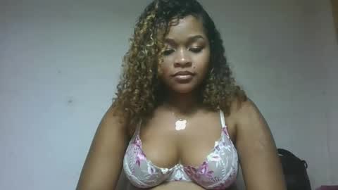 Snapshot of natachazz chatting on 04/23/26, 10:58 natachazz online show from 04/23/26, 10:58