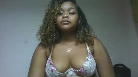 Snapshot of natachazz chatting on 04/23/26, 12:29 natachazz online show from 04/23/26, 12:29