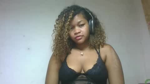 Snapshot of natachazz chatting on 04/24/26, 10:34 natachazz online show from 04/24/26, 10:34