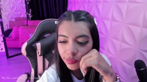 Nata online show from 11/22/25, 02:43