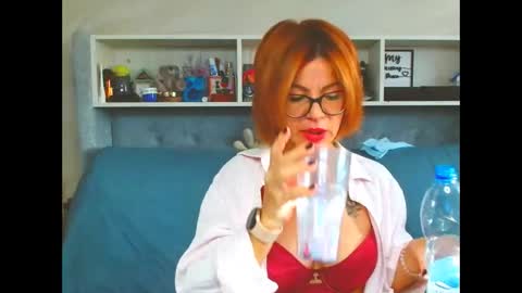 Snapshot of natali3855 chatting on 09/21/25, 04:47 Natali online show from 09/21/25, 04:47