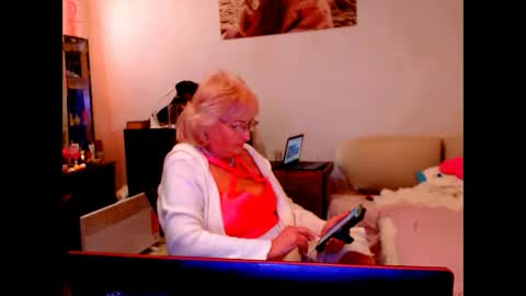 natali online show from 03/01/25, 12:34