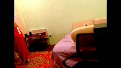 natali online show from 10/16/25, 05:08