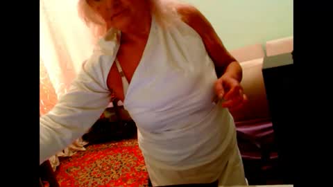 natali online show from 10/19/25, 09:32