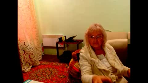 natali online show from 11/18/25, 09:58