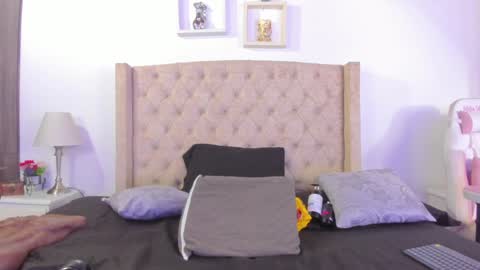 Natalia online show from 01/25/25, 03:19