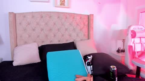 Natalia online show from 09/12/25, 03:06