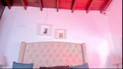 Natalia online show from 10/15/25, 03:17