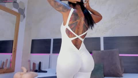 Snapshot of natalia_cruzz chatting on 04/30/26, 09:30 Nata online show from 04/30/26, 09:30