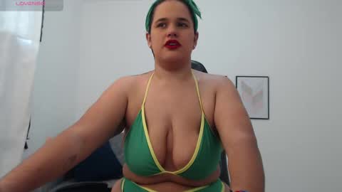 Nathalia online show from 09/26/25, 06:12