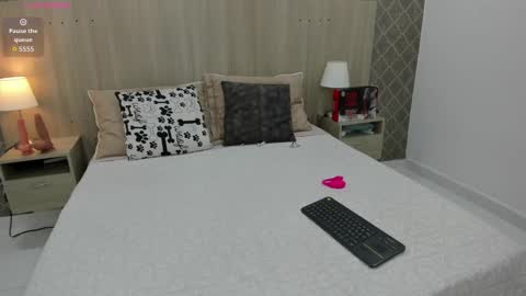 Snapshot of natalia_delgado chatting on 09/29/25, 03:44 Natalia online show from 09/29/25, 03:44