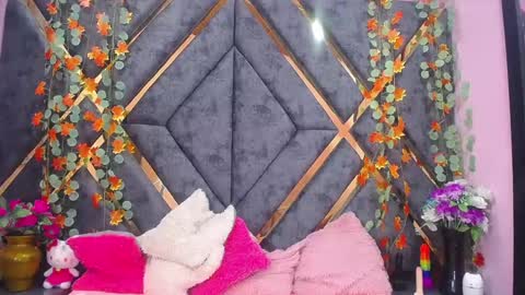 natalia pinkk online show from 12/19/24, 12:34