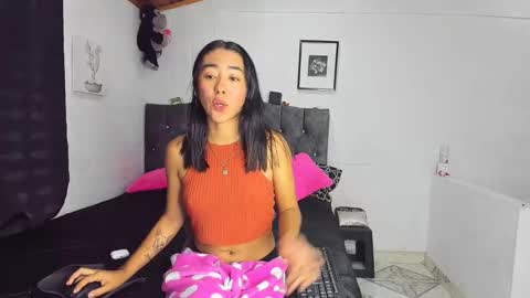 Snapshot of nataliaa05 chatting on 02/10/25, 04:52 Nati online show from 02/10/25, 04:52