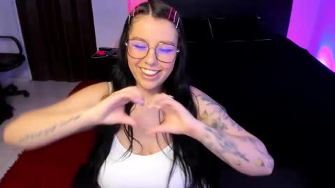 Snapshot of nataliasweet98 chatting on 02/18/26, 11:44 Natalia online show from 02/18/26, 11:44