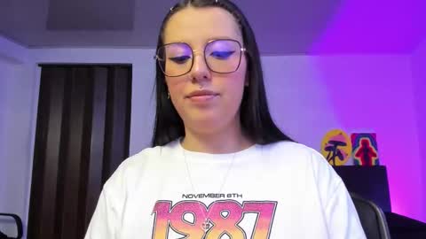 Snapshot of nataliasweet98 chatting on 03/26/26, 03:45 Natalia online show from 03/26/26, 03:45