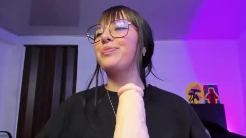 Snapshot of nataliasweet98 chatting on 03/28/26, 04:12 Natalia online show from 03/28/26, 04:12