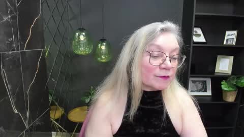 NataliCloud online show from 02/19/25, 05:27