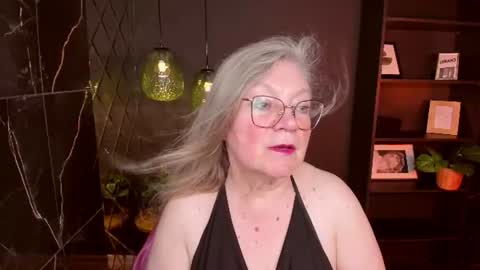 Snapshot of natalicloud chatting on 06/21/26, 01:13 NataliCloud online show from 06/21/26, 01:13
