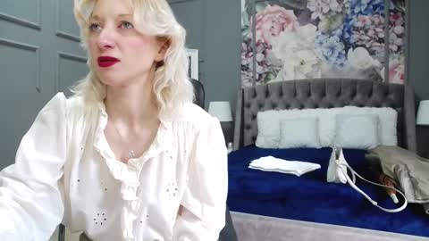 Natalie online show from 01/10/25, 07:46