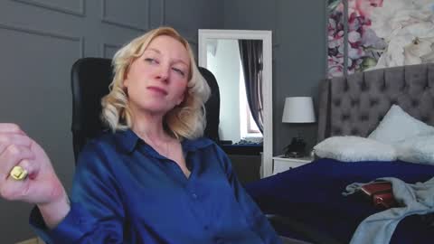 Natalie online show from 01/13/25, 10:47