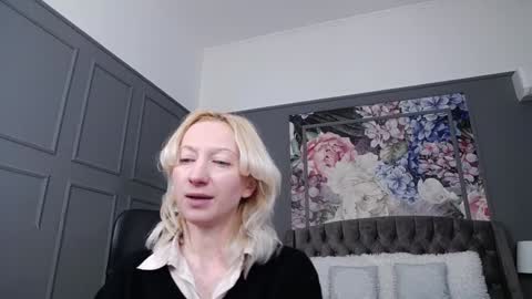 Natalie online show from 02/08/25, 07:26