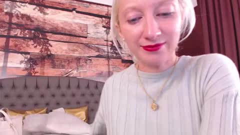 Natalie online show from 10/01/25, 09:37