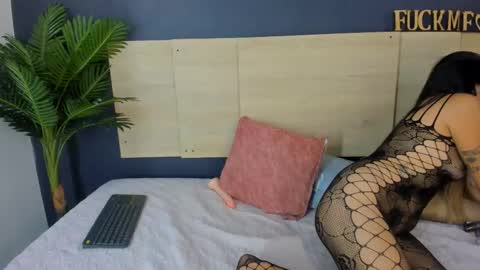 Snapshot of natalie_garciia chatting on 02/26/26, 07:24 online show from 02/26/26, 07:24