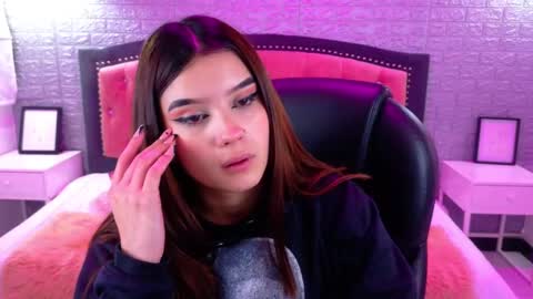 natalie  online show from 10/03/25, 02:52