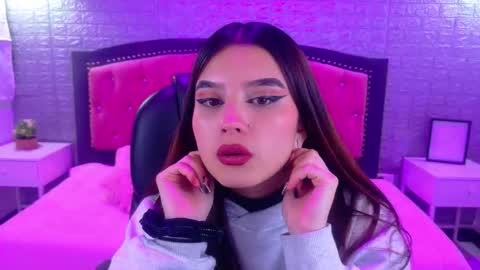 natalie  online show from 12/19/25, 03:57