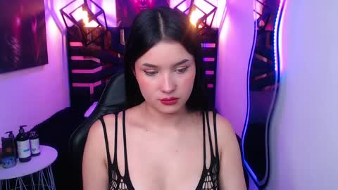 Snapshot of natalie_loffreda chatting on 05/13/26, 07:55 natalie online show from 05/13/26, 07:55