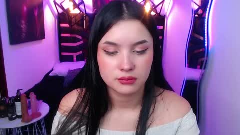 Snapshot of natalie_loffreda chatting on 05/16/26, 07:45 natalie online show from 05/16/26, 07:45