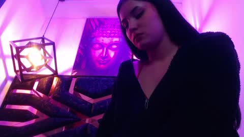 Snapshot of natalie_loffreda chatting on 05/23/26, 12:16 natalie online show from 05/23/26, 12:16
