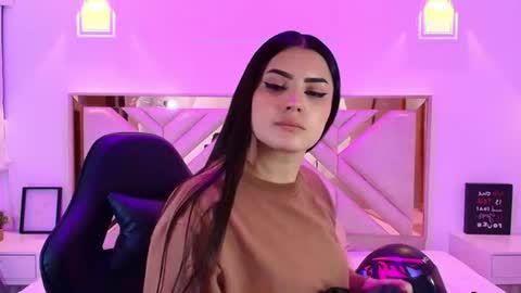 Snapshot of natalie_loffreda chatting on 07/11/26, 07:38 natalie online show from 07/11/26, 07:38