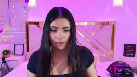 Snapshot of natalie_loffreda chatting on 07/16/26, 08:15 natalie online show from 07/16/26, 08:15