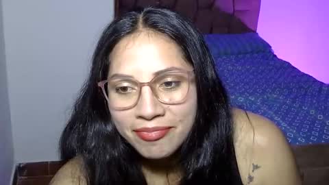 Snapshot of natalieevanss chatting on 05/17/26, 05:16 Natalie Evans online show from 05/17/26, 05:16