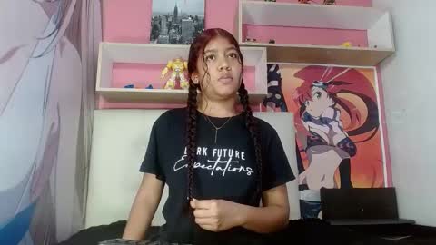 natalieevansx online show from 12/17/24, 07:15