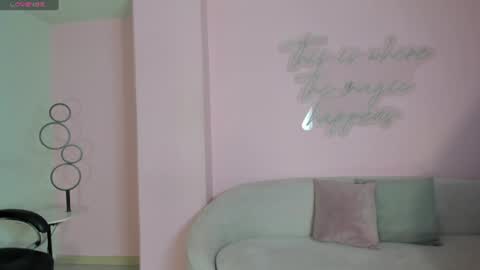 Snapshot of natalielewis_ chatting on 06/16/26, 11:46 Natalie Lewis online show from 06/16/26, 11:46