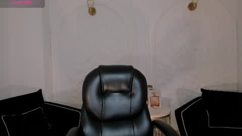 Snapshot of natalielewis_ chatting on 06/19/26, 11:58 Natalie Lewis online show from 06/19/26, 11:58