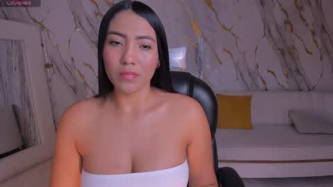 Snapshot of natalielewis_ chatting on 06/24/26, 11:53 Natalie Lewis online show from 06/24/26, 11:53