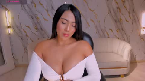 Snapshot of natalielewis_ chatting on 06/27/26, 12:22 Natalie Lewis online show from 06/27/26, 12:22