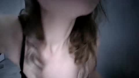 Snapshot of nataliexo111 chatting on 12/15/25, 08:13 Natali online show from 12/15/25, 08:13