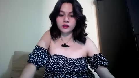 Snapshot of nataly__portman__ chatting on 10/21/25, 06:19 Nataly online show from 10/21/25, 06:19